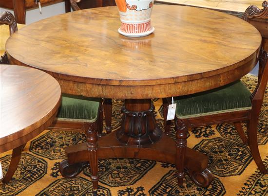 A William IV rosewood breakfast table Diameter 120cm